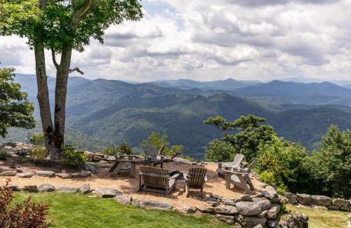 Banner Elk House | The Outside Inn at Eagles Nest