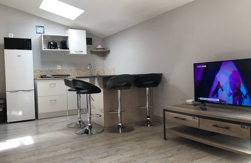 Remoulins Apartment | The Pacificae near the Pont du Gard