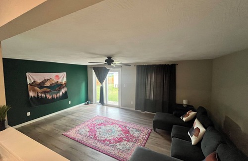 Springfield House | The Painted Peaks Room