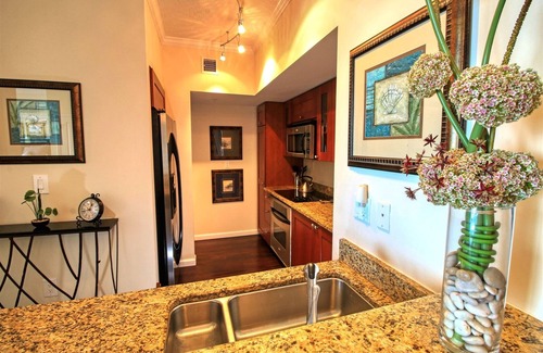 Stuart Condo | The Palm Tree Penthouse