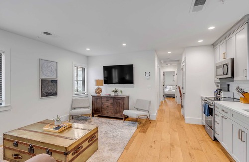 Cannonborough Elliotborough Apartment | The Palmetto House