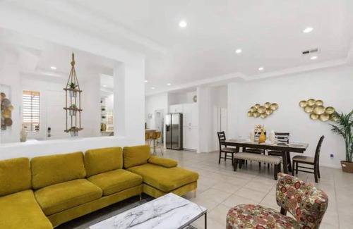 Thousand Palms House | The Palms - Pool, Spa, BBQ, Games, Mountain Views