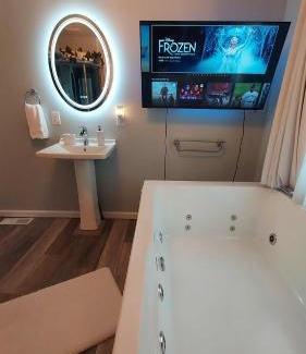 Craigsville House | The Park Ave Retreat