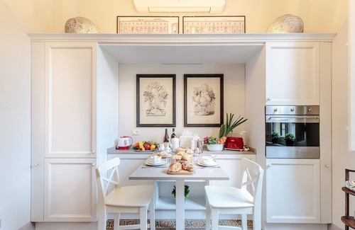 Lucca Historical Center Apartment | The Park View 4 Bedrooms Apartment with Terrace and Elevator inside the Walls of Lucca