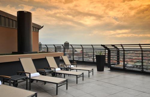 Braamfontein Hotel | The Parktonian All Suite Hotel