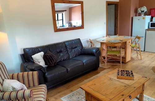 Boston Cottage | THE PAW BARN, pet friendly, character holiday cottage in Boston