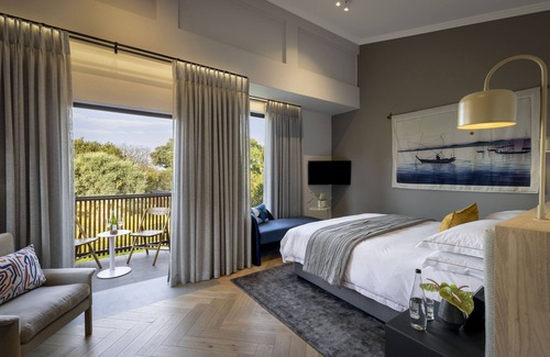 Greater Johannesburg Metropolitan Area Hotel | The Peech Hotel