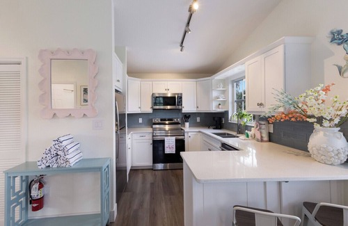 Bradenton Beach Cottage | The Pelican’s Nest – Cozy Stay Near the Beach