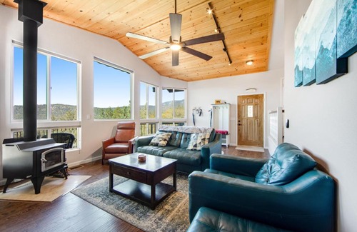 Idyllwild House | The Perch
