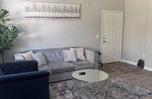 Elk Grove Apartment | The Perfect Stay in Sacramento: 2-Bed Retreat