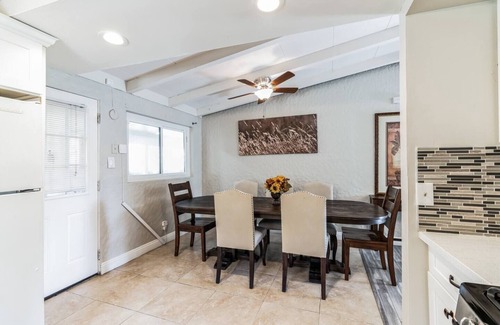Valencia House | The Perfect Vacation Spot Near Six Flags