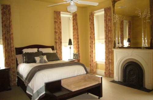Natchez Bed & Breakfast | The Pillars in Natchez B&B