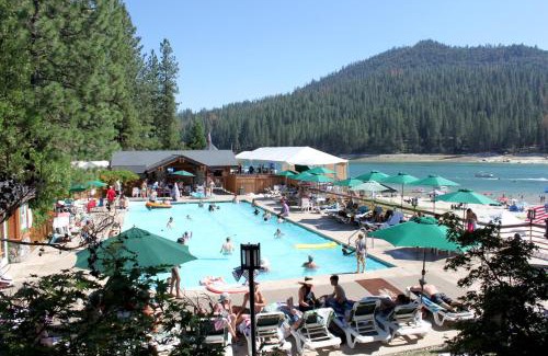 Bass Lake Resort | The Pines Resort & Conference Center