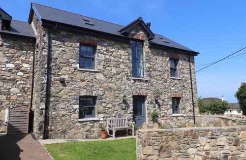 Newport House | The Pottery