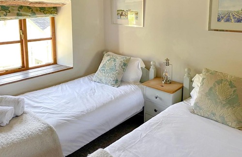 Paignton House | The Pound House