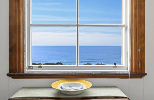 Brighton House | The Professor's Beach House - Brighton Home