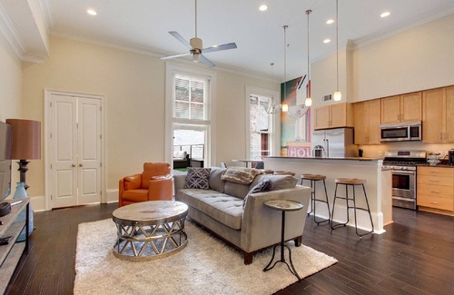 Central Business District House | The Pulse- in the Heart of the Big Easy! French Quarter, Superdome, Streetcar