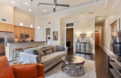 Central Business District House | The Pulse- in the Heart of the Big Easy! French Quarter, Superdome, Streetcar