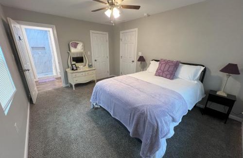 Stephenville House | The Purple House - Cozy Near TSU