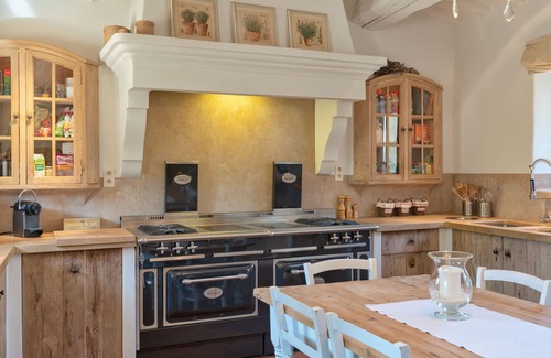 Jouques House | The Puybernier domain