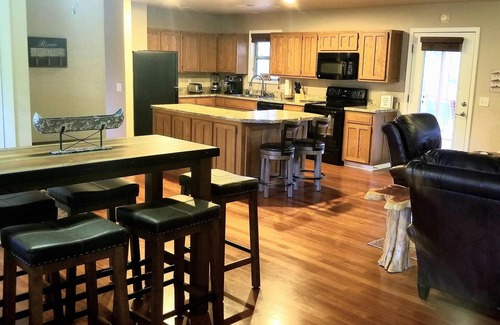 Calico Rock House | The Rainbow - Cabin 2 -Amazing White River frontage views!