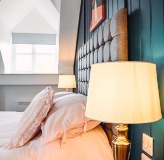 Claines Hotel | The Raven Pub with Rooms, Worcester