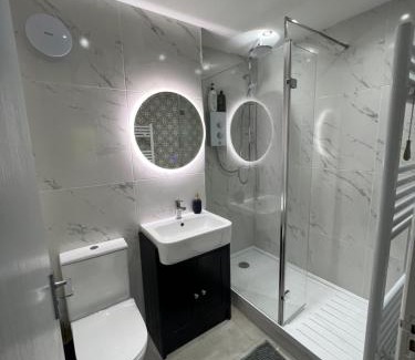 Watford Apartment | The Raven's Loft by Harry Potter