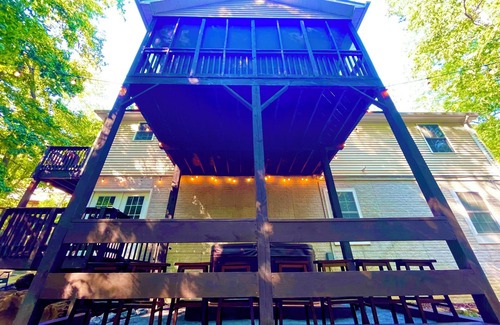 Basye House | The Ravine - Hot tub, 5BR, Gameroom, Fast WIFI, 4 min to Bryce & Pet Friendly