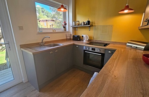 St. Mawes Cottage | The Red House Annexe - a holiday home that sleeps 4 guests in 2 bedrooms