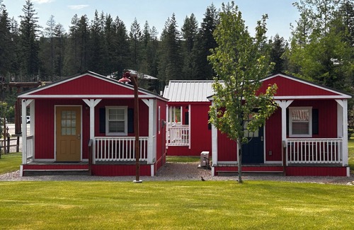 Coram Cabin | The Red Station by Glacier - Cabin #6 with AC and laundry
