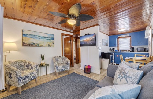 St. Petersburg - Clearwater Cottage | The Reef Quaint Beach Cottage steps to the sand! 2bdrm 1bath with pool