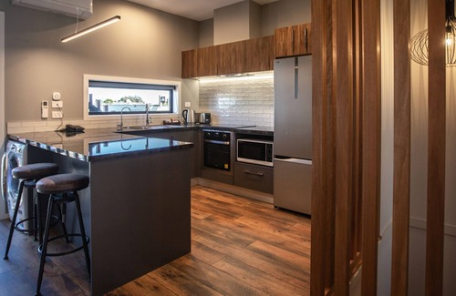 Fitzroy Apartment | The Residence Apartment 6 50 Sky
