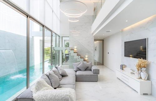 Bang Tao Villa | The Residence by Andaman Villa