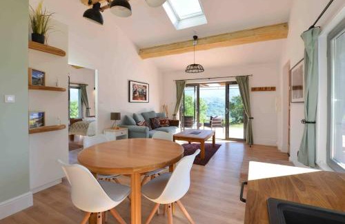 Roquefixade Apartment | The Restoration Place Pyrenees