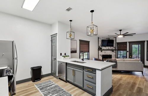 Graford House | The Retreat 21: Reel Deal