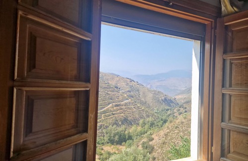 Fregenite House | The Retreat, Alcazar, Orgiva - Sleeps 8