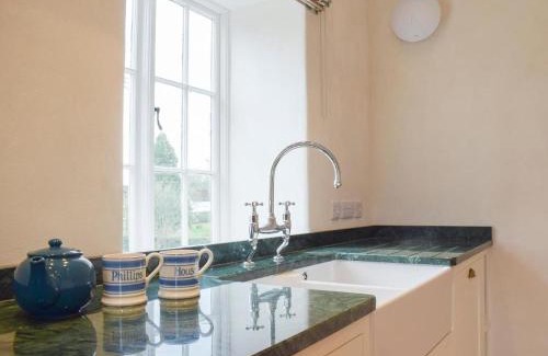 Woolhope House | The Retreat at Phillips House