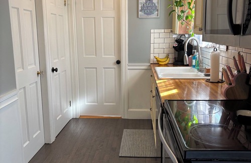 Warwick Cottage | The Retreat at Rocky Point!