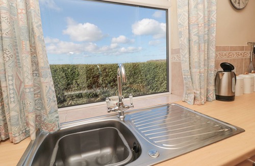 Embleton Cottage | THE RETREAT, pet friendly, with pool in Embleton