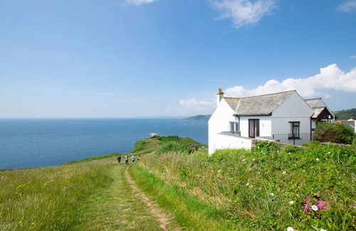 Polruan House | The Ridge - Four Bedroom House, Sleeps 8