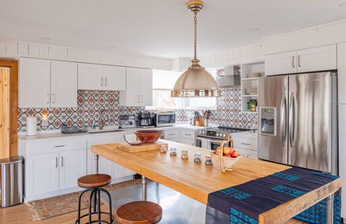 Saugerties House | The Ridge House: Hot Tub, Fireplace, WiFi, Deck