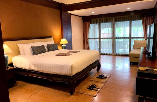 Old City Resort | The Rim Resort