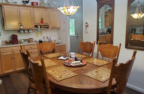 Franklin Cabin | The River Gem 3 King beds/2 baths