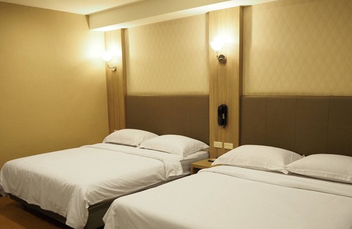 Xiaogang Hotel | The Riverside Hotel International