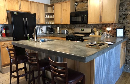 Village of Princeton Apartment | The Riverview Loft in Downtown Princeton