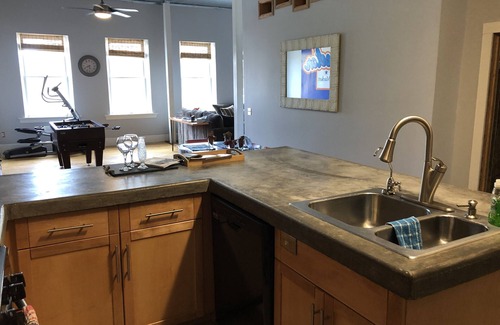 Village of Princeton Apartment | The Riverview Loft in Downtown Princeton