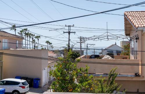Beach Barber Tract House | The Rosemont IV - La Jolla Luxury