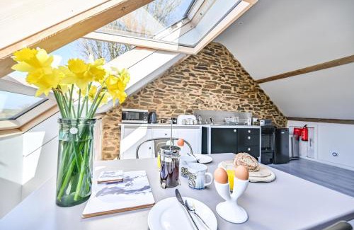 Hele House | The Round House - Heale Farm