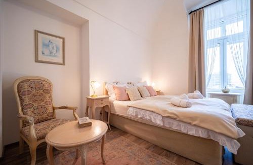 Kosice Old Town Apartment | The Royal Hlavna Balcony Apartment Parking