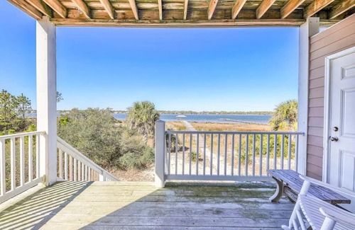Gulf Shores Villa | The Salty Fox, pool, sleeps 26, walk to beach